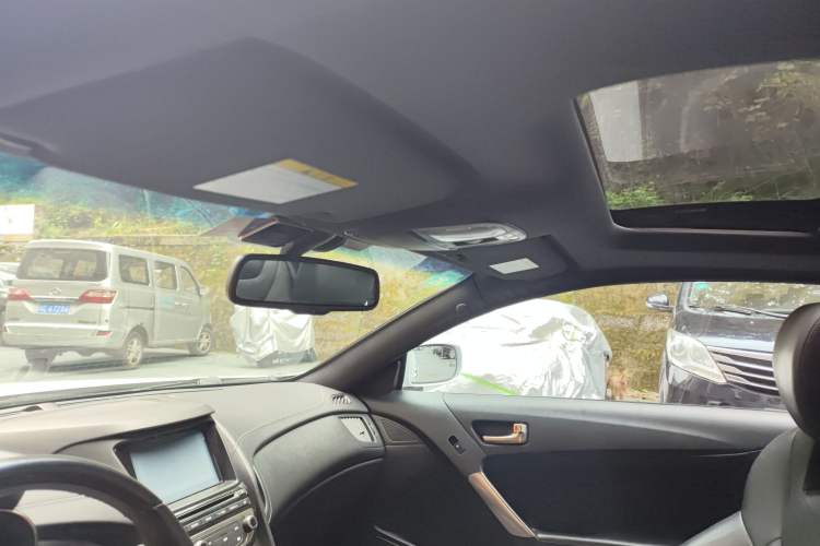 Used Hyundai Genesis Coupe 2012 2.0T Automatic Luxury Edition Headliner