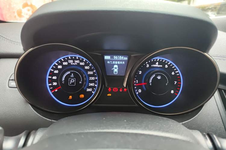 Used Hyundai Genesis Coupe 2012 2.0T Automatic Luxury Edition Instrument Cluster