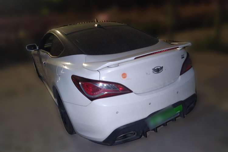 Used Hyundai Genesis Coupe 2012 2.0T Automatic Luxury Edition Rear Left 45 Deg