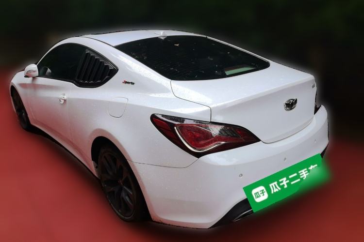 Used Hyundai Genesis Coupe 2012 2.0T Automatic Luxury Edition Rear Left 45 Deg