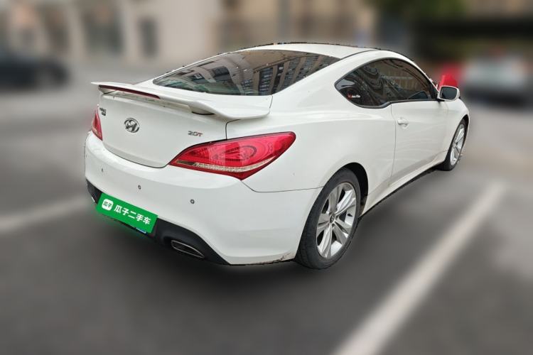 Used Hyundai Genesis Coupe 2012 2.0T Automatic Luxury Edition Rear Right 45 Deg