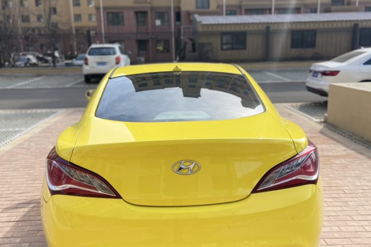 Used Hyundai Genesis Coupe 2012 2.0T Automatic Luxury Edition Exterior 5