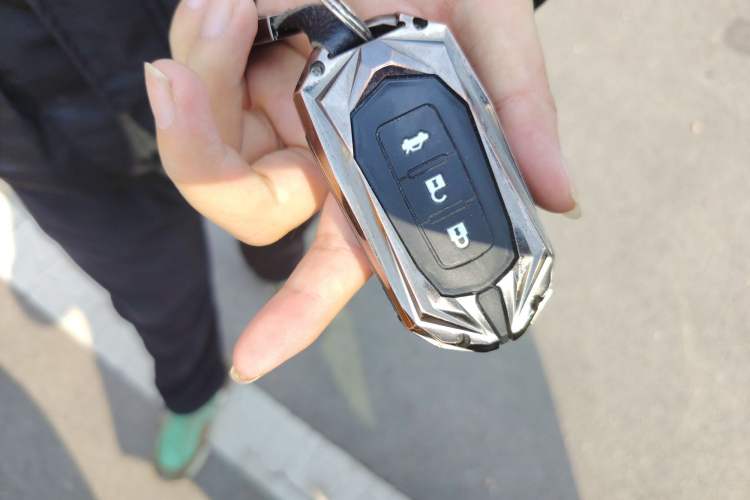 Used Hyundai Genesis Coupe 2012 2.0T Automatic Luxury Edition Vehicle Key