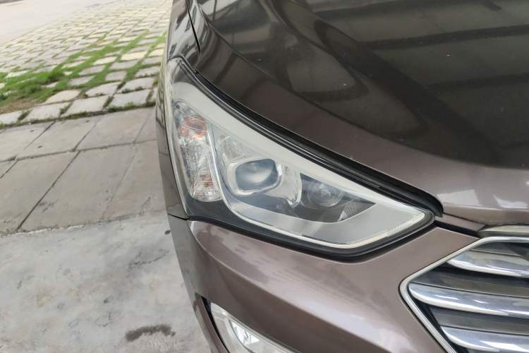 Used Hyundai Grand SantaFe 2013 2.2T 7-Seater Four-Wheel-Drive Comfort Edition Exterior 6