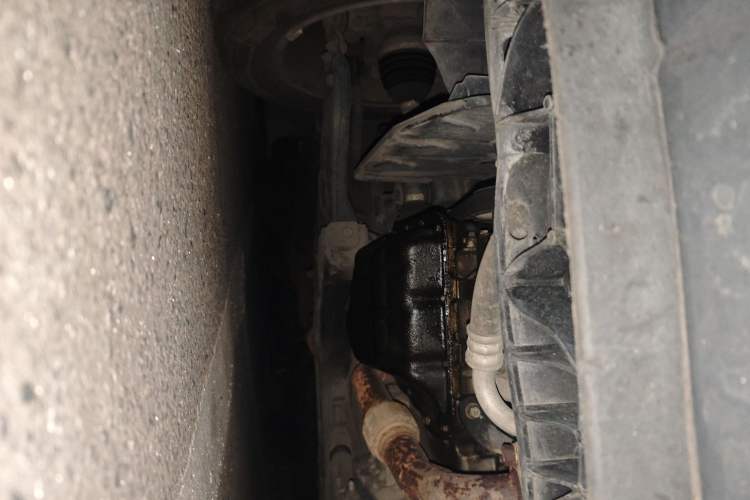 Used Hyundai Grand SantaFe 2013 3.0L 6-seat 4x4 Comfort Edition Chassis Front Right
