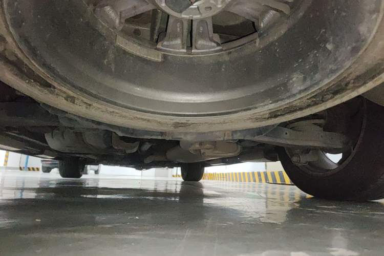 Used Hyundai Grand SantaFe 2013 2.2T 7-Seater Four-Wheel-Drive Flagship Edition Chassis Rear