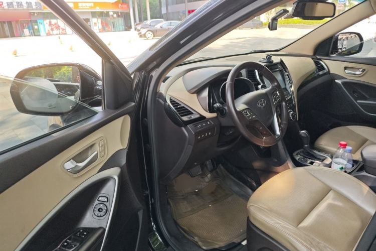 Used Hyundai Grand SantaFe 2013 3.0L 7-Seater 4x4 Flagship Edition Driver Seat