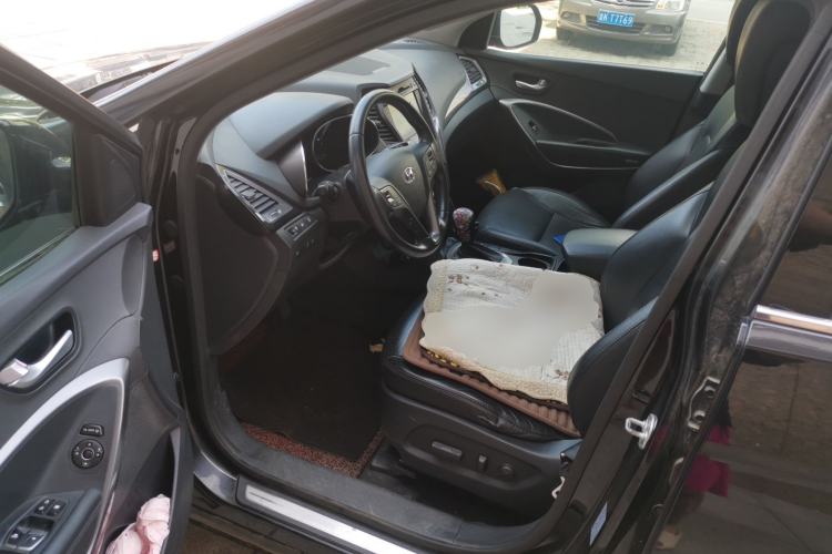 Used Hyundai Grand SantaFe 2013 3.0L 7-seat Four-Wheel-Drive Luxury Edition Driver Seat