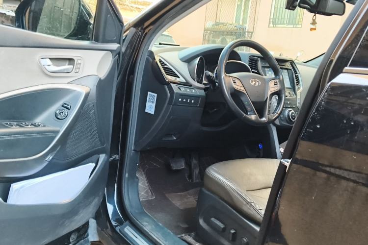 Used Hyundai Grand SantaFe 2013 3.0L 7-Seater 4x4 Flagship Edition Driver Seat