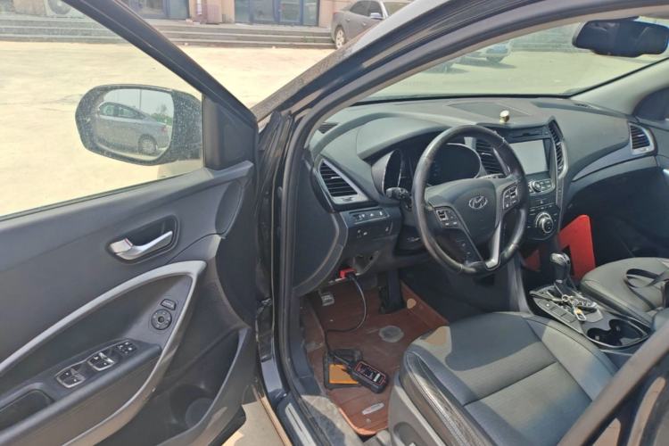 Used Hyundai Grand SantaFe 2013 2.2T 7-Seater Four-Wheel-Drive Comfort Edition Driver Seat