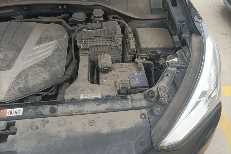 Used Hyundai Grand SantaFe 2013 3.0L 7-Seater Four-Wheel-Drive Comfort Edition Engine Bay Left