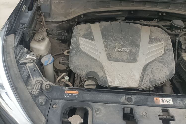 Used Hyundai Grand SantaFe 2013 3.0L 7-Seater Four-Wheel-Drive Comfort Edition Engine Bay Right