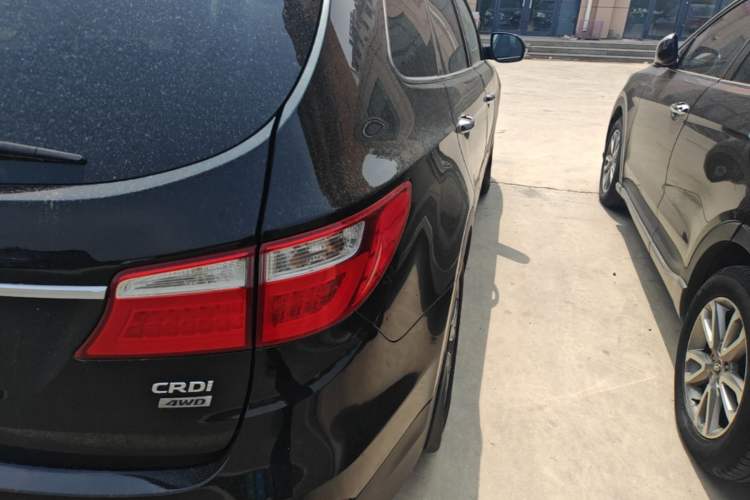 Used Hyundai Grand SantaFe 2013 2.2T 7-Seater Four-Wheel-Drive Comfort Edition Exterior 3