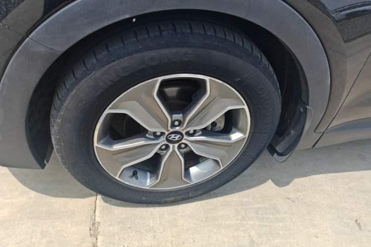 Used Hyundai Grand SantaFe 2013 2.2T 7-Seater Four-Wheel-Drive Comfort Edition Exterior 4