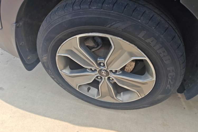 Used Hyundai Grand SantaFe 2013 2.2T 7-Seater Four-Wheel-Drive Comfort Edition Exterior 5