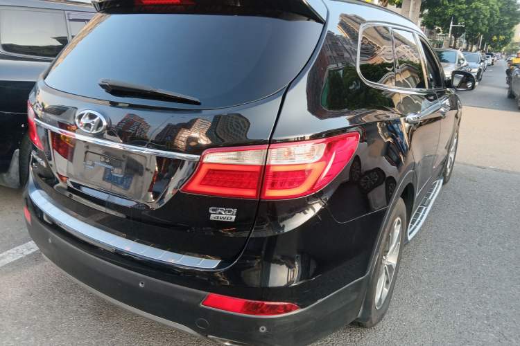 Used Hyundai Grand SantaFe 2013 2.2T 7-Seater Four-Wheel-Drive Comfort Edition Exterior 5