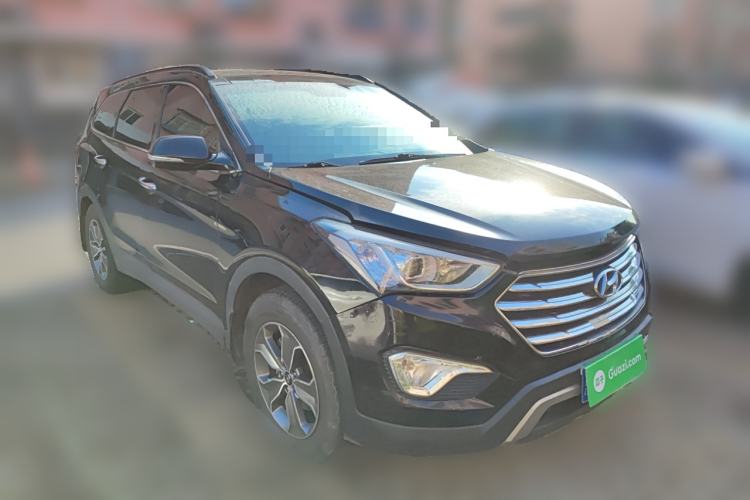 Used Hyundai Grand SantaFe 2013 3.0L 7-Seater Four-Wheel-Drive Comfort Edition Front Right 45 Deg