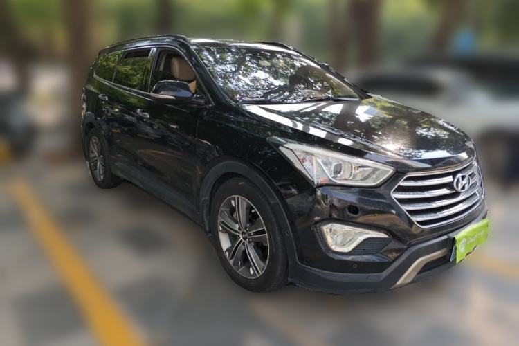 Used Hyundai Grand SantaFe 2013 3.0L 7-Seater 4x4 Flagship Edition Front Right 45 Deg