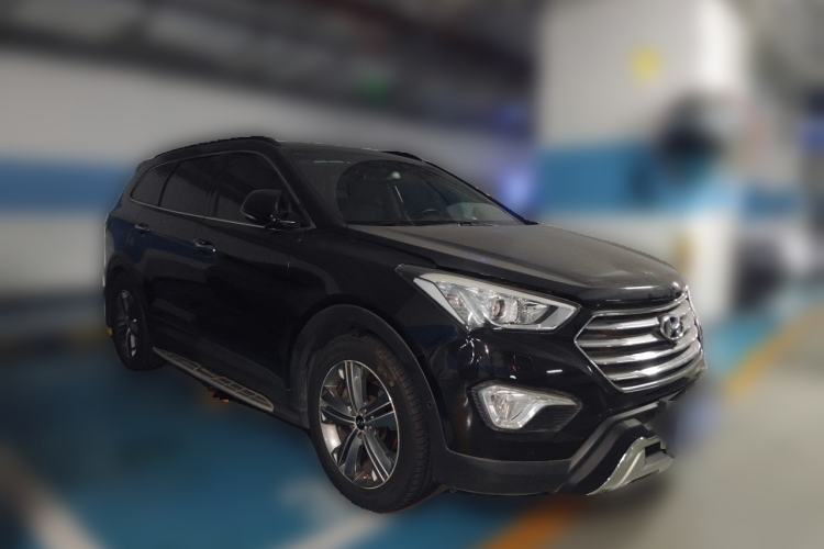 Used Hyundai Grand SantaFe 2013 3.0L 7-Seater 4x4 Flagship Edition Front Right 45 Deg