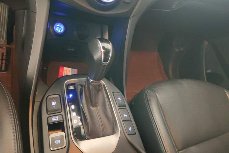 Used Hyundai Grand SantaFe 2013 3.0L 6-seat Four-Wheel-Drive Flagship Edition Gear Lever