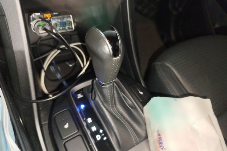 Used Hyundai Grand SantaFe 2013 2.2T 7-Seater Four-Wheel-Drive Comfort Edition Gear Lever