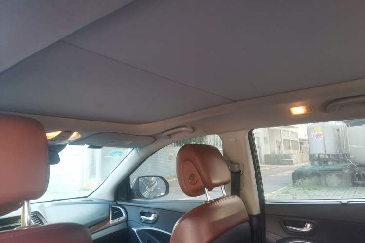 Used Hyundai Grand SantaFe 2013 2.2T 6-Seater Four-Wheel-Drive Flagship Edition Headliner