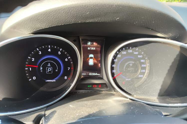 Used Hyundai Grand SantaFe 2013 3.0L 7-Seater Four-Wheel-Drive Comfort Edition Instrument Cluster