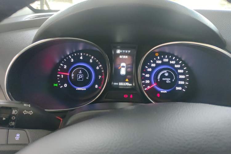 Used Hyundai Grand SantaFe 2013 3.0L 6-seat Four-Wheel-Drive Flagship Edition Instrument Cluster