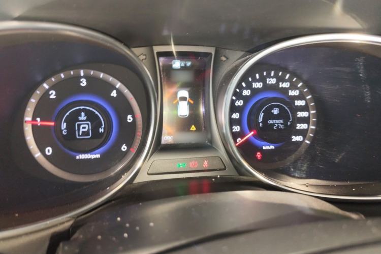 Used Hyundai Grand SantaFe 2013 2.2T 7-Seater Four-Wheel-Drive Comfort Edition Instrument Cluster