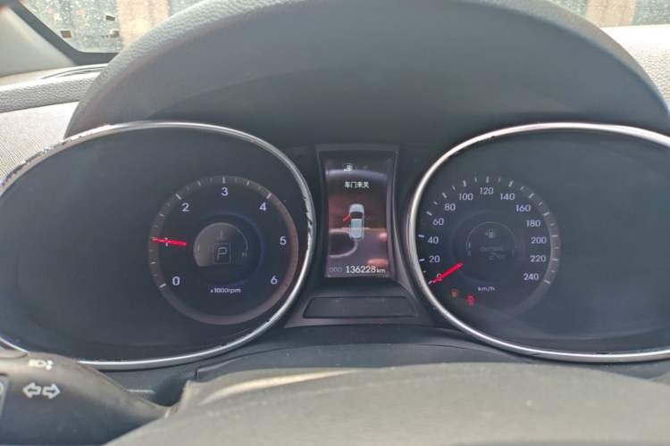 Used Hyundai Grand SantaFe 2013 2.2T 7-Seater Four-Wheel-Drive Comfort Edition Instrument Cluster
