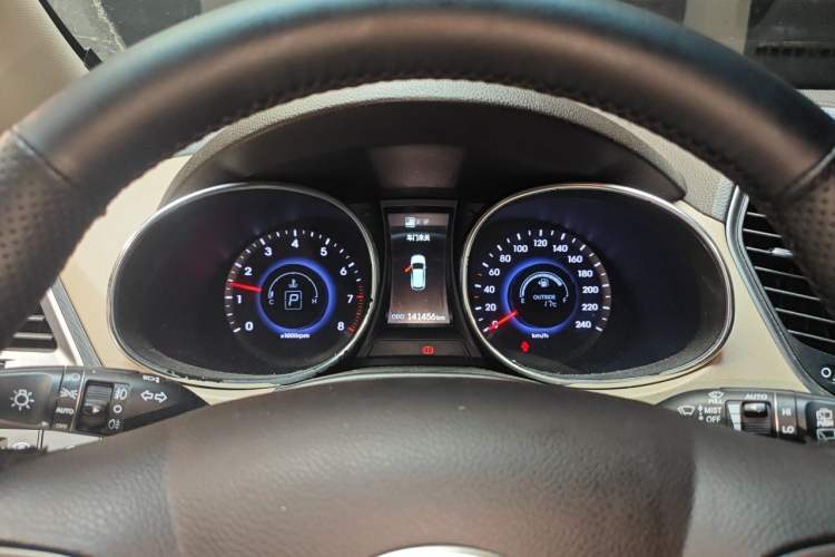 Used Hyundai Grand SantaFe 2013 3.0L 6-Seater Four-Wheel Drive Luxury Edition Instrument Cluster