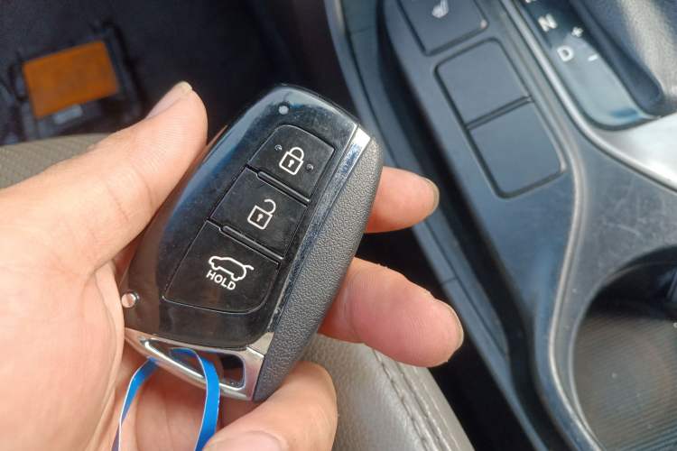 Used Hyundai Grand SantaFe 2013 2.2T 7-Seater Four-Wheel-Drive Comfort Edition Interior 1