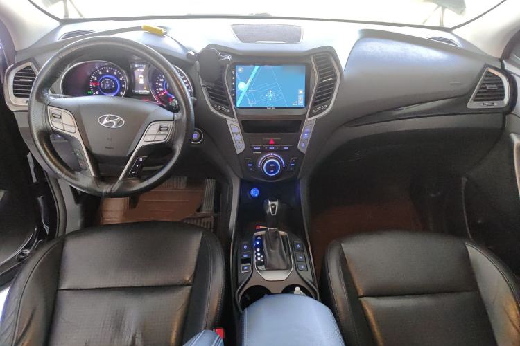 Used Hyundai Grand SantaFe 2013 3.0L 6-seat Four-Wheel-Drive Flagship Edition Interior 2