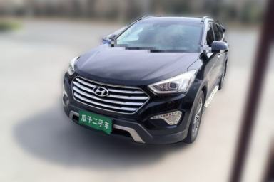 Used Hyundai Grand SantaFe 2013 3.0L 7-seat 4x4 Brown Interior Flagship Edition