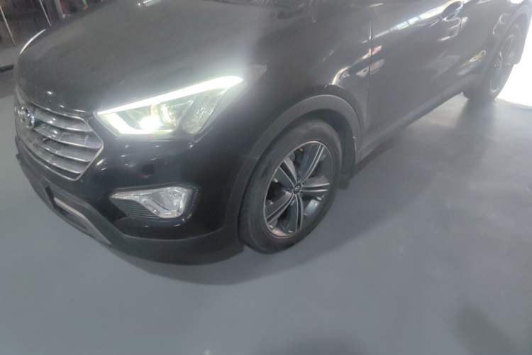 Used Hyundai Grand SantaFe 2013 3.0L 7-seat Four-Wheel-Drive Luxury Edition Left Front Headlight