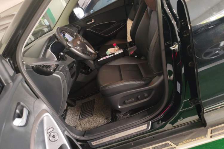 Used Hyundai Grand SantaFe 2013 2.2T 7-Seater Four-Wheel-Drive Comfort Edition Left Front Seat