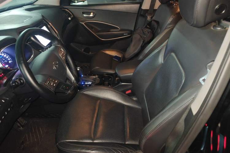 Used Hyundai Grand SantaFe 2013 3.0L 7-Seater 4x4 Flagship Edition Left Front Seat