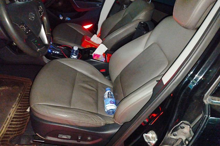 Used Hyundai Grand SantaFe 2013 3.0L 7-Seater Four-Wheel-Drive Comfort Edition Left Front Seat