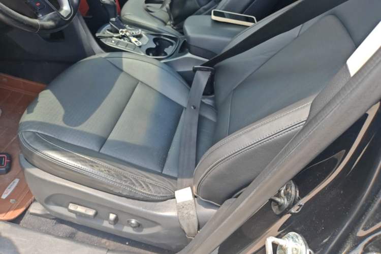 Used Hyundai Grand SantaFe 2013 2.2T 7-Seater Four-Wheel-Drive Comfort Edition Left Front Seat