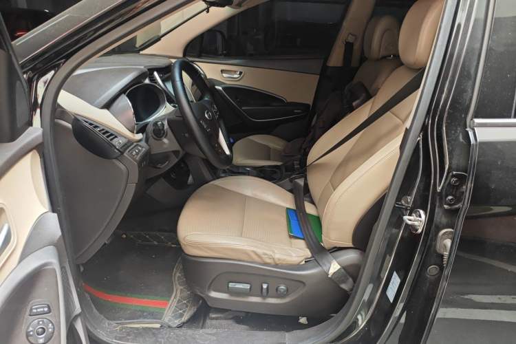 Used Hyundai Grand SantaFe 2013 3.0L 6-Seater Four-Wheel Drive Luxury Edition Left Front Seat