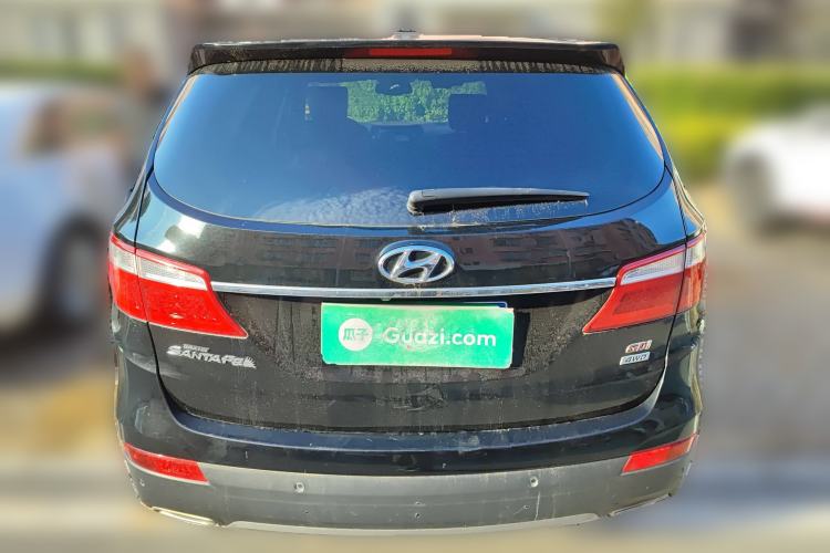 Used Hyundai Grand SantaFe 2013 3.0L 7-Seater Four-Wheel-Drive Comfort Edition Rear