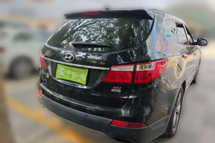 Used Hyundai Grand SantaFe 2013 3.0L 7-Seater 4x4 Flagship Edition Rear
