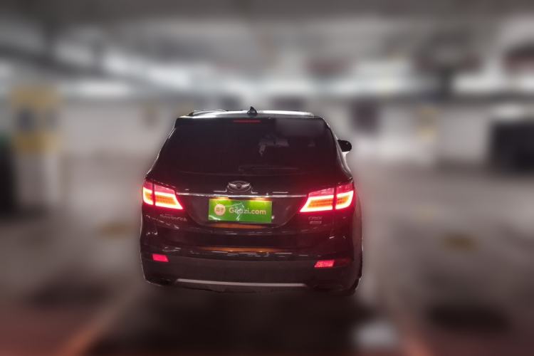 Used Hyundai Grand SantaFe 2013 2.2T 6-Seater Four-Wheel Drive Comfort Edition Rear