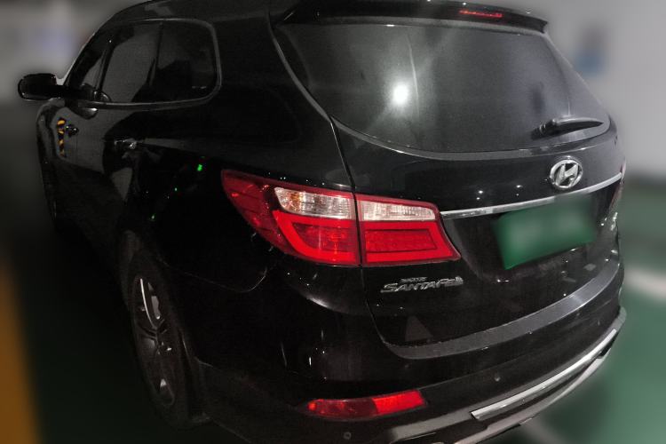 Used Hyundai Grand SantaFe 2013 3.0L 7-seat Four-Wheel-Drive Luxury Edition Rear Left 45 Deg