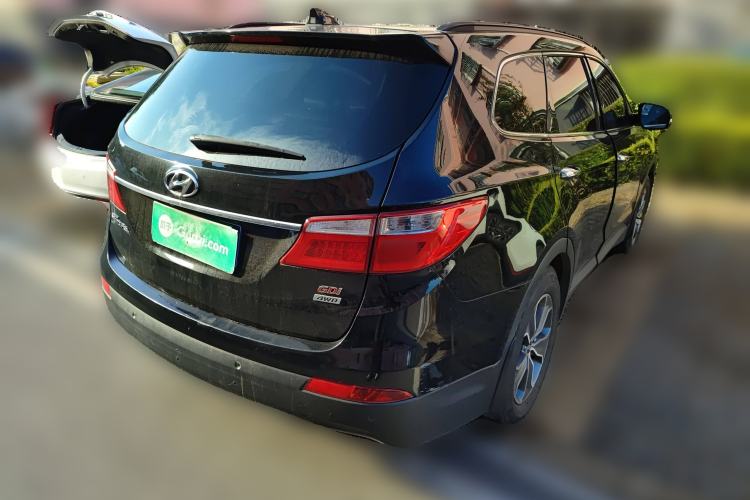 Used Hyundai Grand SantaFe 2013 3.0L 7-Seater Four-Wheel-Drive Comfort Edition Rear Right 45 Deg