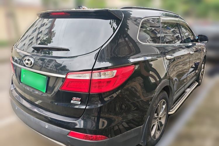 Used Hyundai Grand SantaFe 2013 3.0L 7-Seater Four-Wheel-Drive Comfort Edition Rear Right 45 Deg