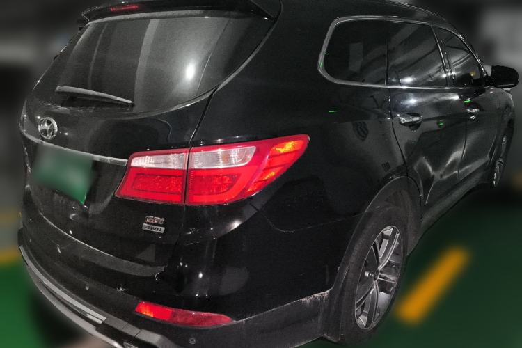 Used Hyundai Grand SantaFe 2013 3.0L 7-seat Four-Wheel-Drive Luxury Edition Rear Right 45 Deg