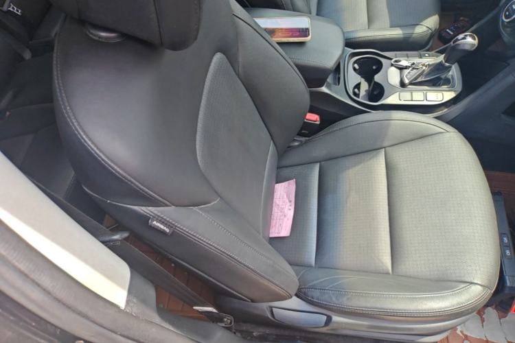 Used Hyundai Grand SantaFe 2013 2.2T 7-Seater Four-Wheel-Drive Comfort Edition Right Front Seat