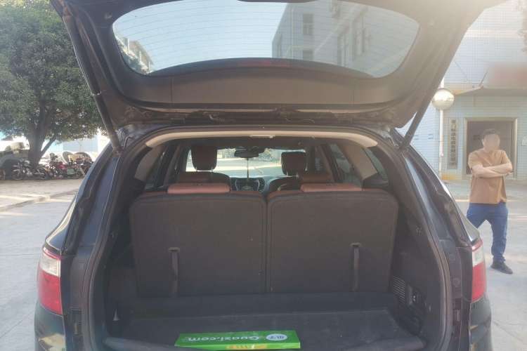Used Hyundai Grand SantaFe 2013 2.2T 6-Seater Four-Wheel-Drive Flagship Edition Trunk