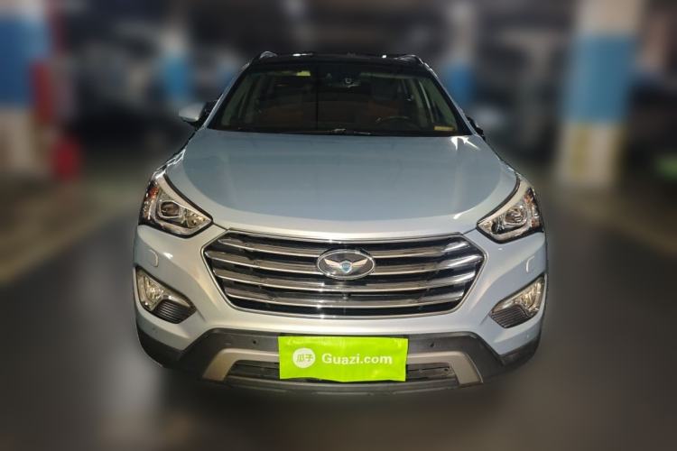 Used Hyundai Grand SantaFe 2013 3.0L 7-Seater 4x4 Flagship Edition Front